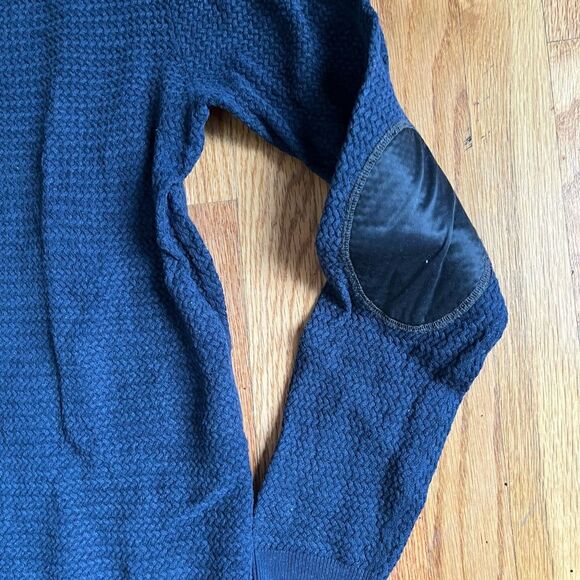 H&M Blue Crewneck Sweater Knitted Classic - Picture 3 of 7